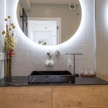 Lecomte - North Sea Lofts 102